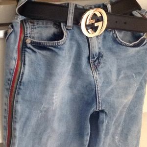 Gucci blue jeans 26 zippers great condition